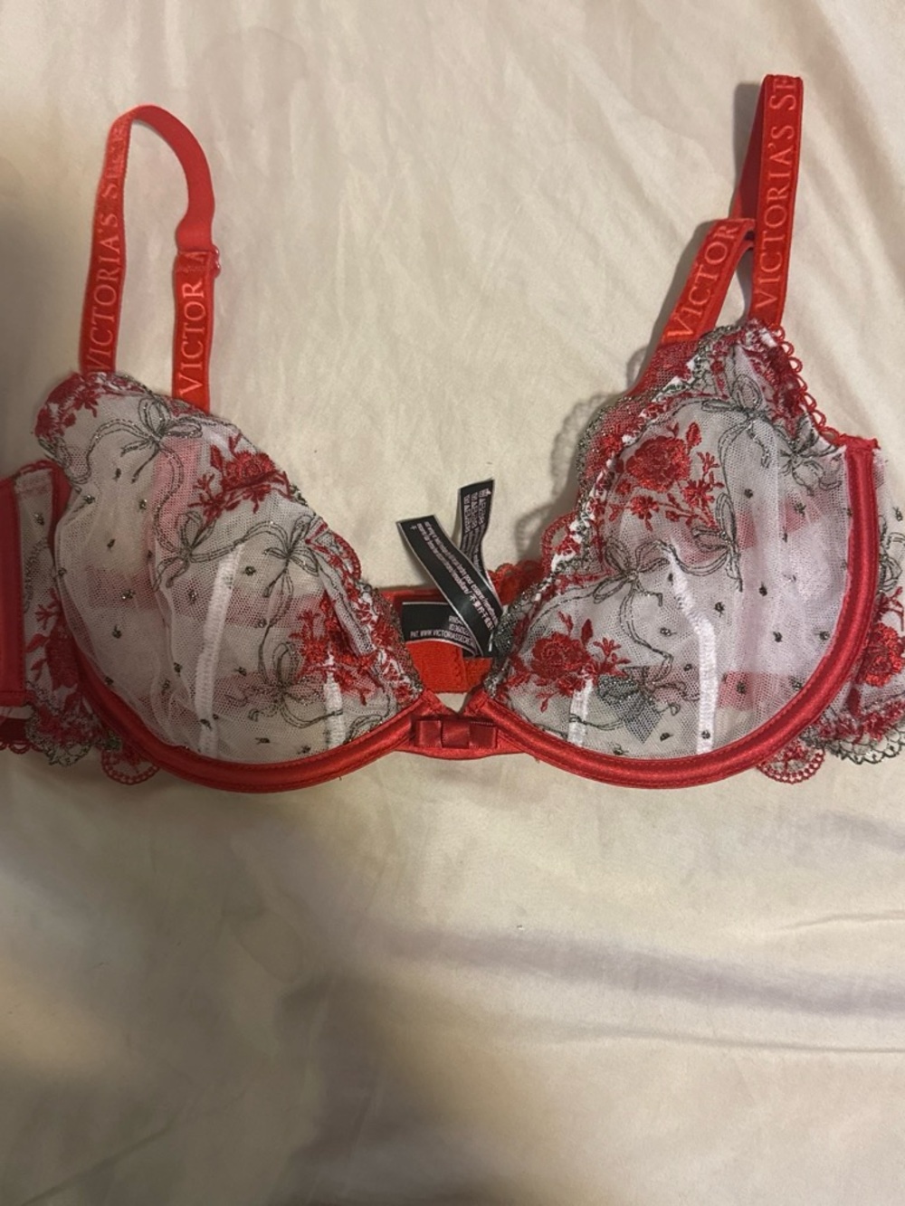 Victoria's Secret Red & White Embroidered Lace Underwire Bra